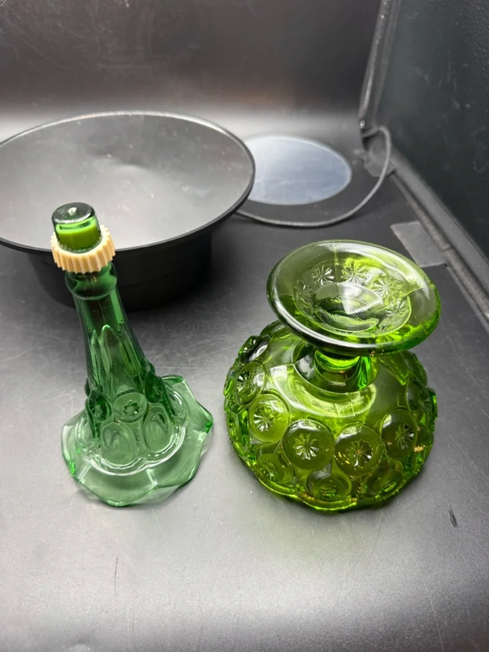 Green Glass Decorative Epergne Compote - Vibrant Green Centerpiece